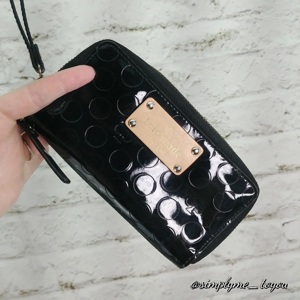 Kate Spade Black Patent Leather Wristlet